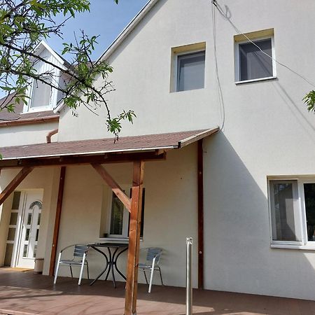 Bridgehaus Lägenhet Balatonfüred Exteriör bild